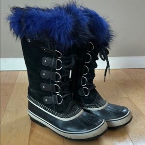 Sorel Black and Blue Winter Boots